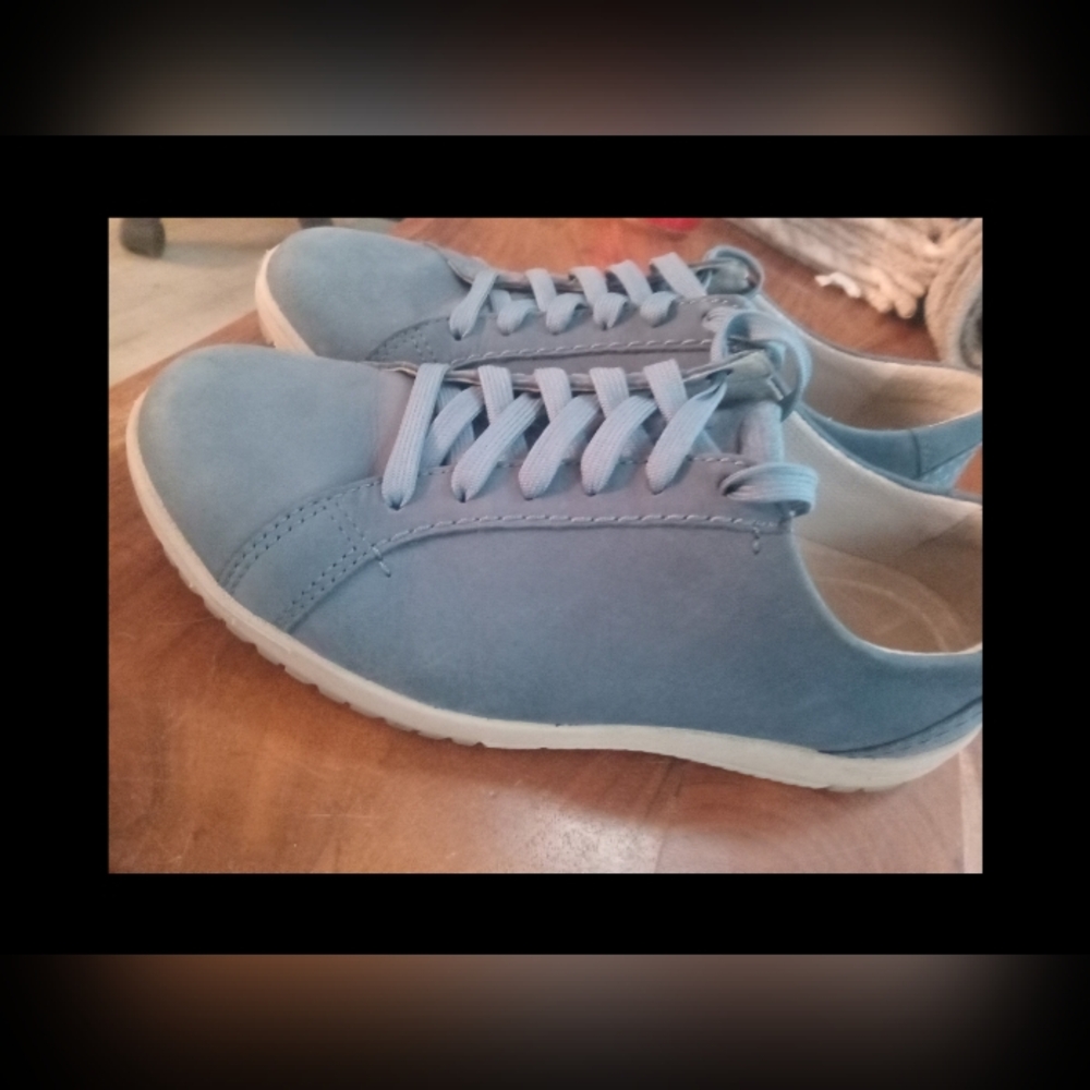 Danske Leather  Leela Sneakers GUC